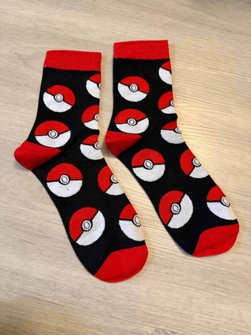 New Pokémon Pokeball All Over Print Design Black Crew Socks Unisex Sz 39-42
